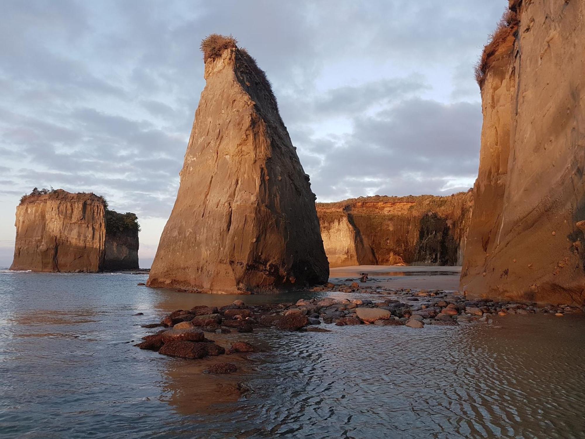 The Hole In The Rock Yurt Hotel Cape Foulwind Exterior foto