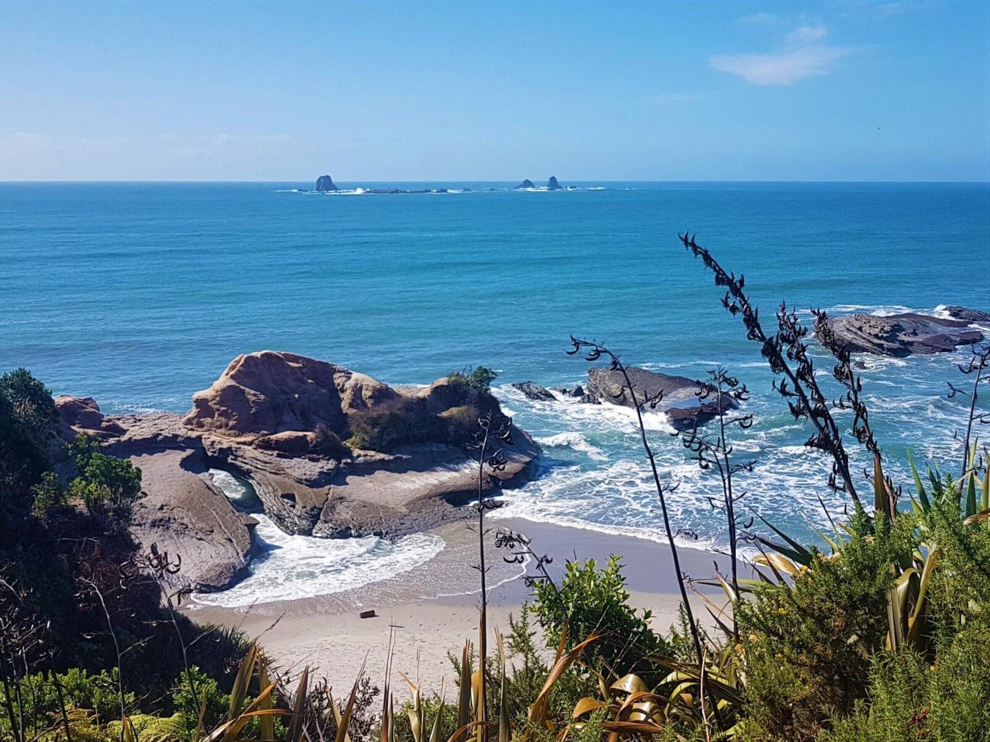 The Hole In The Rock Yurt Hotel Cape Foulwind Exterior foto